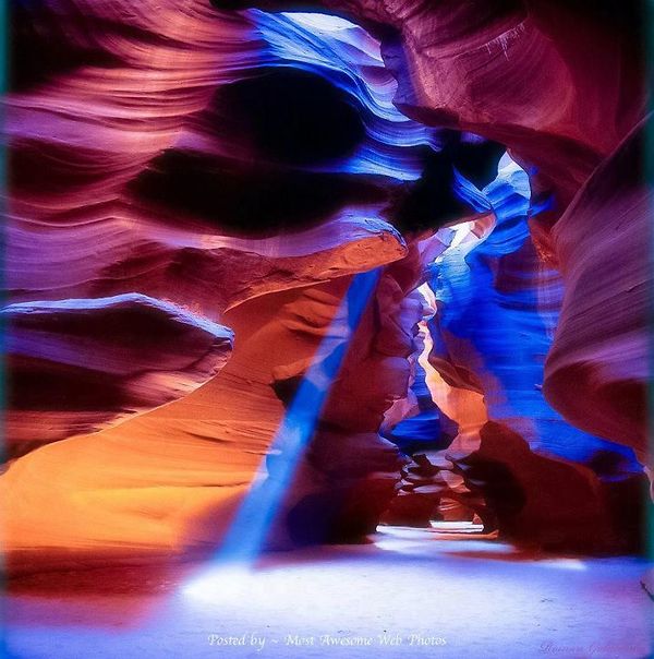 Beatiful-canyon-colors